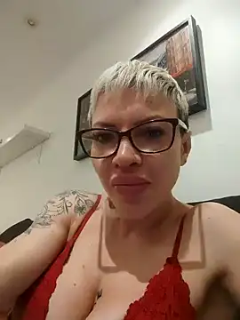 Monroecarolina online show from November 2025 02:44:01 AM