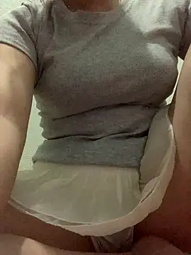 italy-12 online show from November 2025 05:18:02 AM