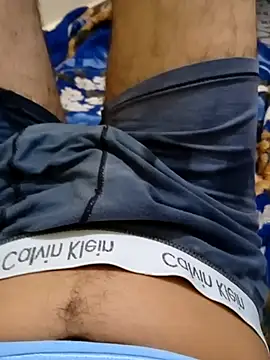 wivolove online show from November 2025 01:04:02 AM