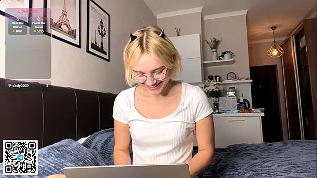 MelodyImam online show from November 2025 03:24:01 PM