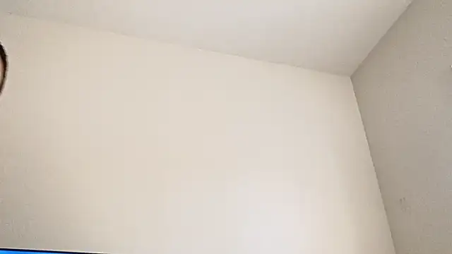 alphacloudGod online show from April 2026 05:11:01 PM