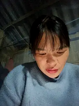 chipu06 online show from November 2025 01:24:02 PM