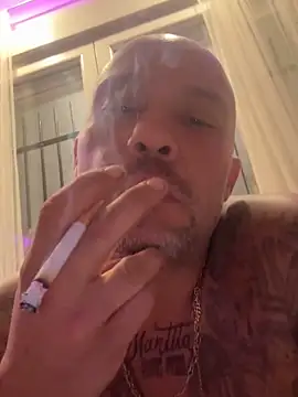 gitanoMad online show from November 2025 02:39:02 AM