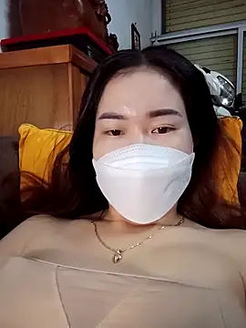 Snapshot of Family-Lovee chatting on November 2025 08:09:02 PM Family-Lovee online show from November 2025 08:09:02 PM