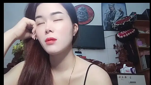 Family-Lovee online show from March 2026 09:01:02 PM