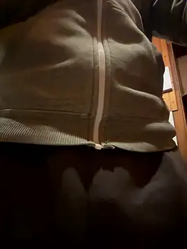 Snapshot of bart98geil chatting on January 2026 11:32:02 PM bart98geil online show from January 2026 11:32:02 PM