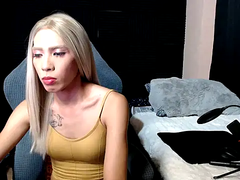 VictoriaAsianMistress online show from April 2026 03:57:02 PM