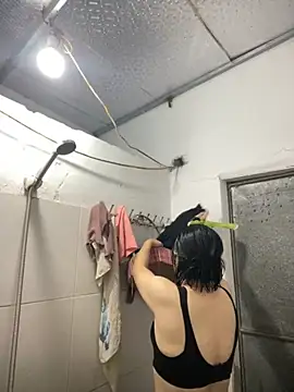 Snapshot of Deer_nice chatting on November 2025 11:32:02 AM Deer nice online show from November 2025 11:32:02 AM