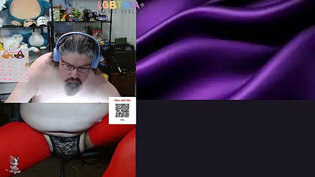 Snapshot of geekycastillo chatting on May 2026 03:23:01 AM geekycastillo online show from May 2026 03:23:01 AM