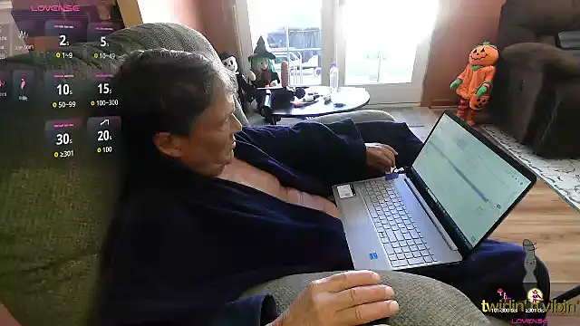 DoubleTrouble59 online show from October 2025 04:33:01 PM