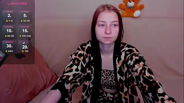 NaughtyBunny1  online show from October 2025 02:01:02 AM