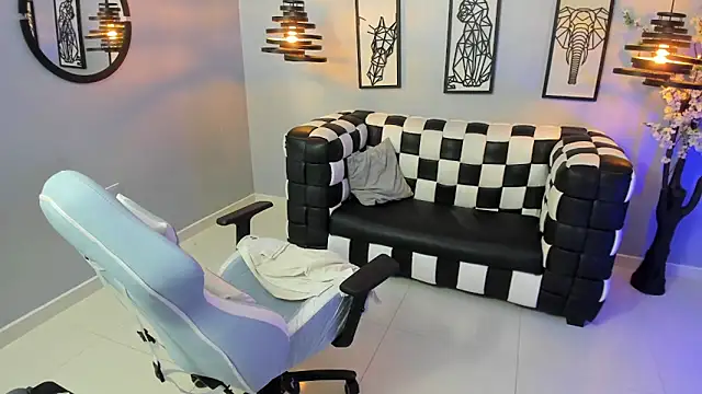 Bianca Millf online show from May 2026 04:07:02 AM