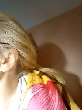 AmyLove353 online show from February 2026 05:01:01 AM