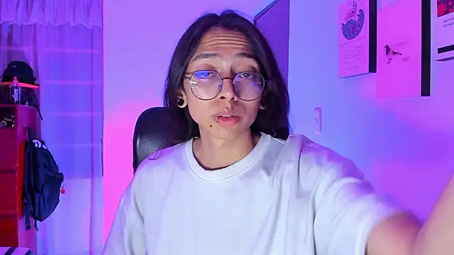  Astrea  online show from March 2026 09:19:02 PM