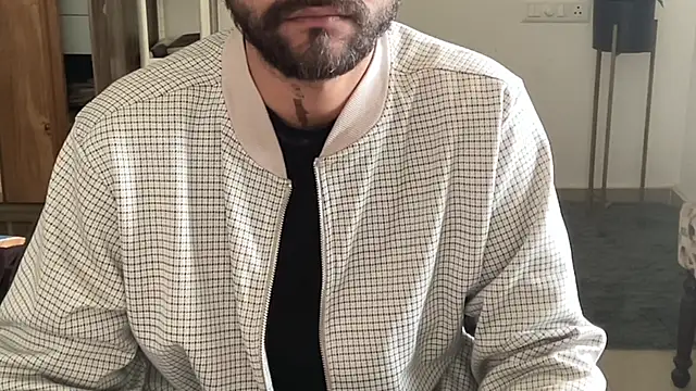 Snapshot of MakeMeAwareAah chatting on December 2025 04:18:02 AM MakeMeAwareAah online show from December 2025 04:18:02 AM