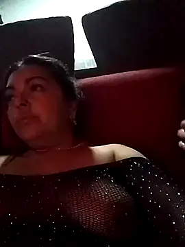 Luchyfeet online show from June 2026 03:32:02 AM