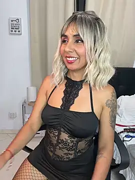 Emilyvalk  online show from May 2026 11:01:02 PM