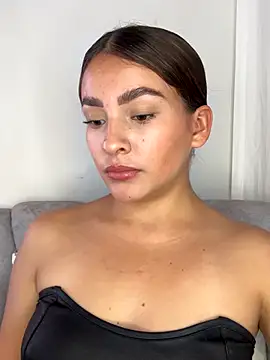 Talia Bonet online show from October 2025 03:34:02 PM