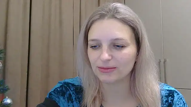 ElisSky301 online show from December 2025 09:33:01 PM