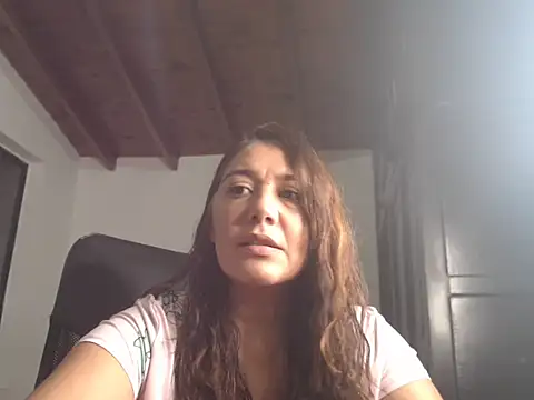 headerkika online show from November 2025 02:34:01 AM