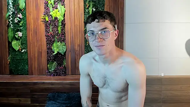 Lil James online show from May 2026 08:25:01 PM