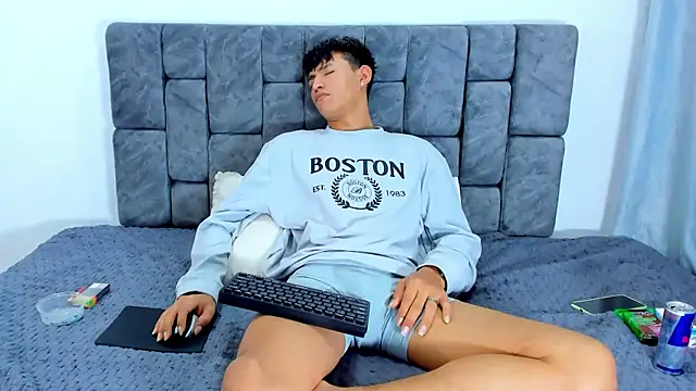 Snapshot of Nicolas_Torres_ chatting on November 2025 05:39:01 AM Nicolas Torres online show from November 2025 05:39:01 AM