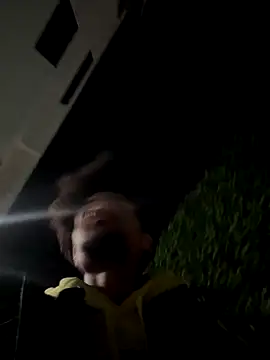 Snapshot of Mrmakeherwet_Tez chatting on December 2025 07:47:01 AM Mrmakeherwet Tez online show from December 2025 07:47:01 AM