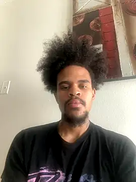 Snapshot of Mrmakeherwet_Tez chatting on December 2025 09:23:02 PM Mrmakeherwet Tez online show from December 2025 09:23:02 PM