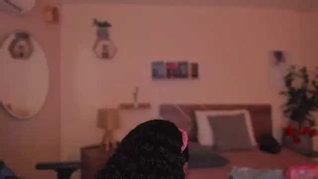 YariRose online show from February 2026 01:51:02 PM