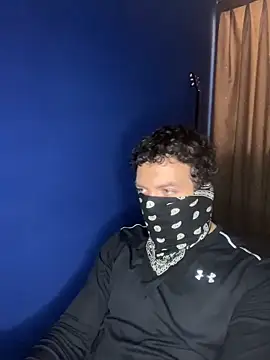 Snapshot of maxbarbaroja chatting on December 2025 06:58:02 PM maxbarbaroja online show from December 2025 06:58:02 PM