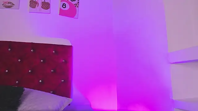 kittymonroe1 online show from June 2026 05:50:01 PM