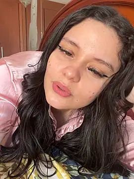 Selena Roa online show from February 2026 02:27:01 PM