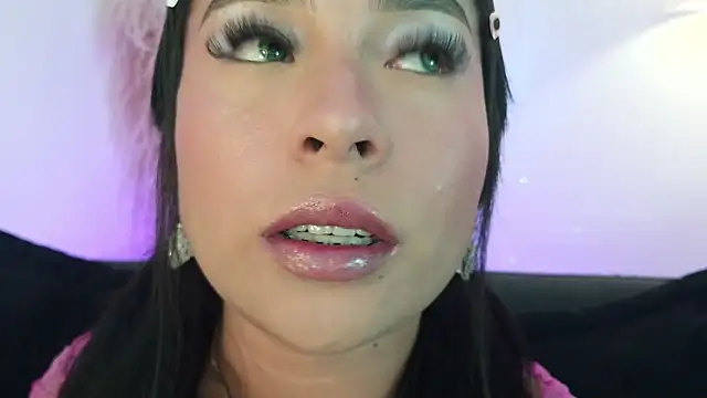 mia roux1 online show from May 2026 09:33:02 PM