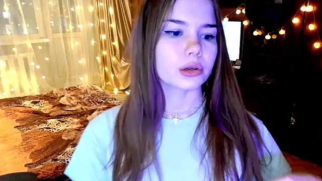 Amity Roski online show from November 2025 03:02:01 PM