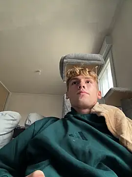 Charlycki online show from October 2025 08:11:01 AM