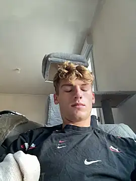 Charlycki online show from November 2025 09:10:01 AM