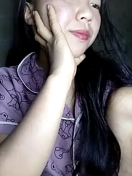 Quynhsumon online show from January 2026 03:28:01 PM