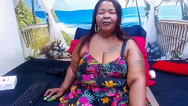 MatureMilfxxx online show from May 2026 05:06:02 PM