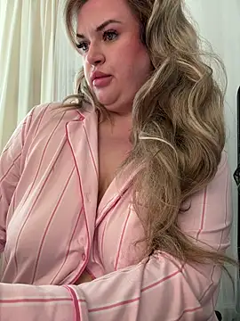 Snapshot of Scottish_Milf_Bella_xo chatting on January 2026 10:30:01 AM Scottish Milf Bella xo online show from January 2026 10:30:01 AM