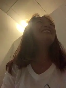 Lara-11 online show from April 2026 03:36:02 PM