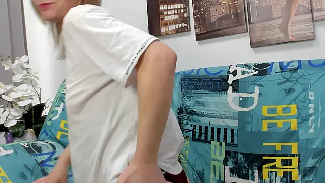 Tenderly Sophie online show from March 2026 07:15:01 AM