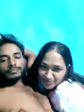 Snapshot of CoupleShow_432 chatting on November 2025 10:13:02 AM CoupleShow 432 online show from November 2025 10:13:02 AM