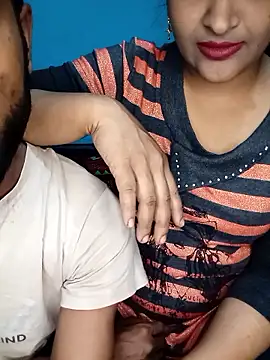 Snapshot of CoupleShow_432 chatting on November 2025 01:17:02 PM CoupleShow 432 online show from November 2025 01:17:02 PM