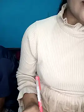 Snapshot of CoupleShow_432 chatting on November 2025 04:51:02 PM CoupleShow 432 online show from November 2025 04:51:02 PM