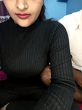 Snapshot of CoupleShow_432 chatting on December 2025 04:35:02 PM CoupleShow 432 online show from December 2025 04:35:02 PM