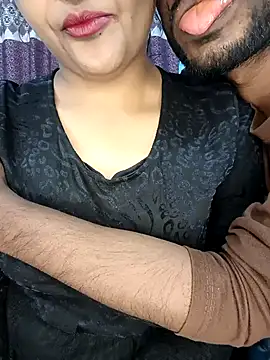 Snapshot of CoupleShow_432 chatting on January 2026 02:22:01 PM CoupleShow 432 online show from January 2026 02:22:01 PM