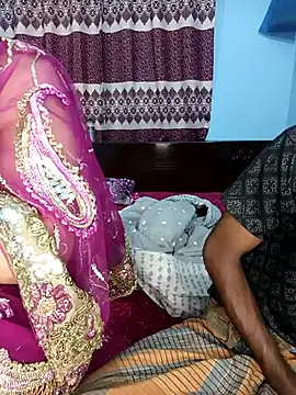 Snapshot of CoupleShow_432 chatting on February 2026 10:08:02 AM CoupleShow 432 online show from February 2026 10:08:02 AM