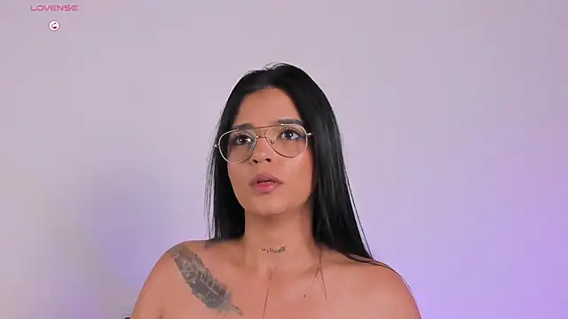 Sophie Duarte online show from May 2026 02:29:02 AM