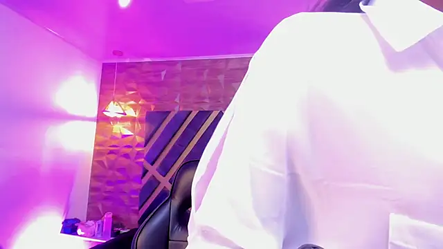 sydney miller  online show from February 2026 11:22:01 PM