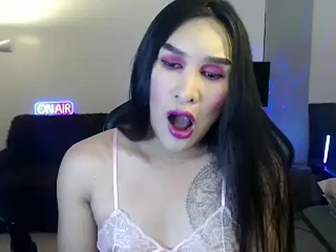 KeraMitenaa online show from May 2026 09:39:02 AM